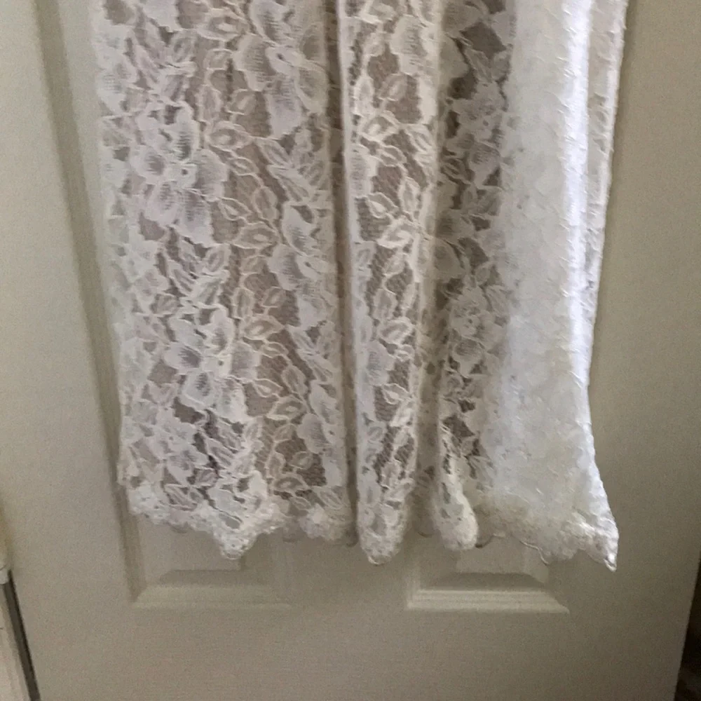 Mina BHLDN Wedding Gown. Size 2 - Picture 3 of 9